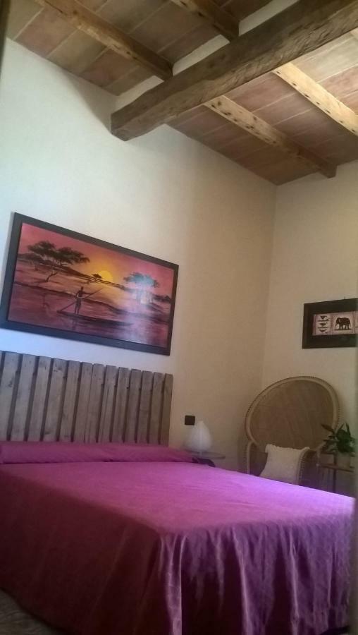 L'Albero Della Gioia Bed and Breakfast Villanova sull'Arda Exterior foto