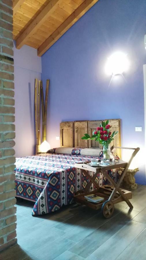 L'Albero Della Gioia Bed and Breakfast Villanova sull'Arda Exterior foto